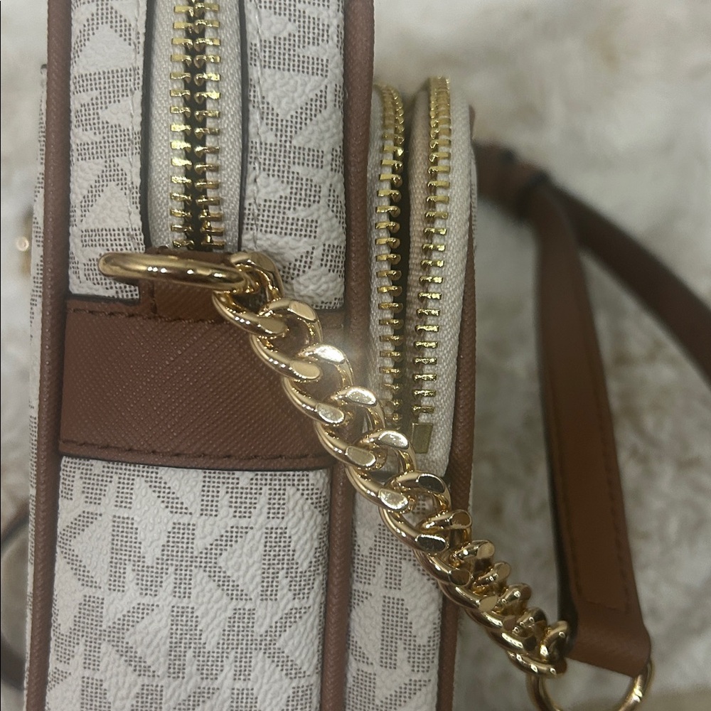 New Michael Kors Cream and Brown Crossbody Bag - Picture 9 of 12